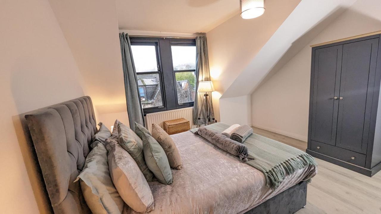 Lovely 2 Bedroom Apartment In Central Location Greenock Exteriér fotografie